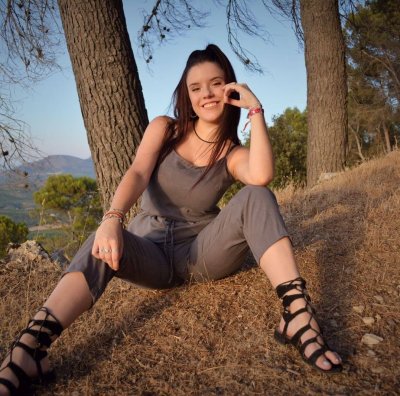 Me encanta el satisfyer y usurarlo escuchando la voz de un hombre mejor! Quiero masturbarme escuchando tu voz. Sexo, masturbanos, placer.