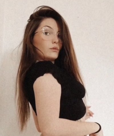 Soy una mujer divorciada con la mente abierta con ganas de experimentar cosas nuevas Busco chicos guapos, sexis que les guste el sexo Llámame y pasaremos un buen rato los dos