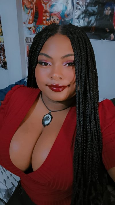 Te gustan las mujeres latinas como yo? Tan explosiva como me ves en las fotos! Vamos a pasarla bien juntos!