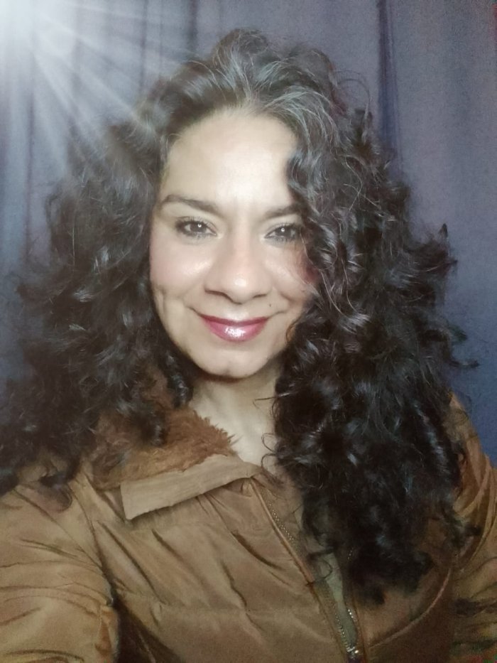 Quien le apetece hablar con una madura?